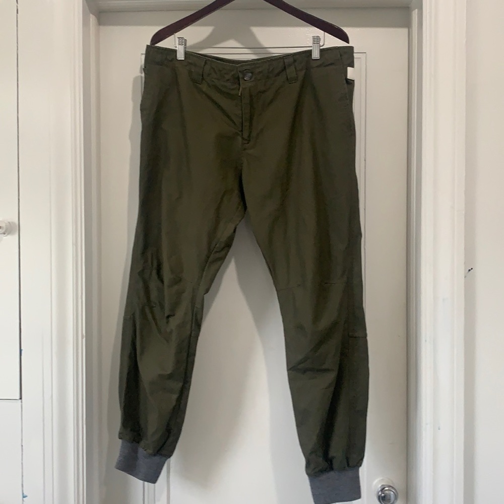 Kith dark green jogger pants